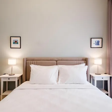 Trendy Apt, Balcony, 2 Min To Main Ave Διαμέρισμα