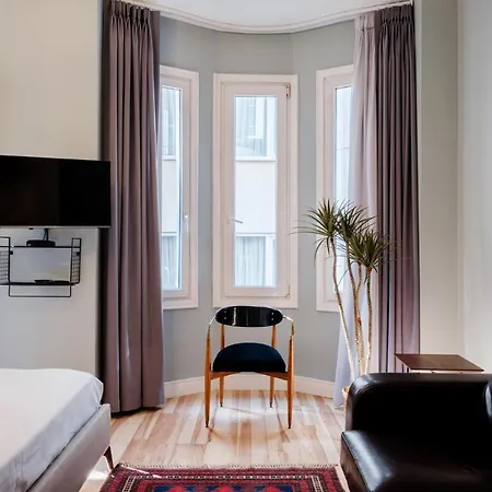 Διαμέρισμα Trendy Apt, Balcony, 2 Min To Main Ave *