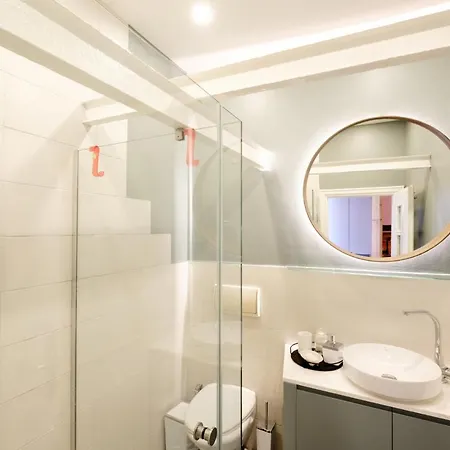 Διαμέρισμα Trendy Apt, Balcony, 2 Min To Main Ave